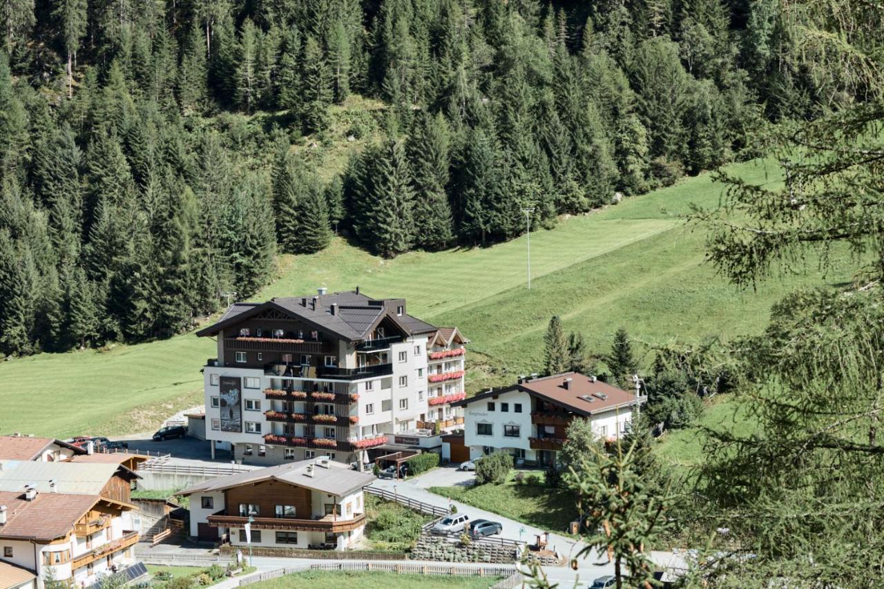 Aktivhotel Feichtner Hof Kaunertal Kültér fotó